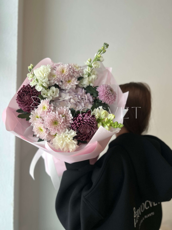 Букет #253 гортензия и хризантемы