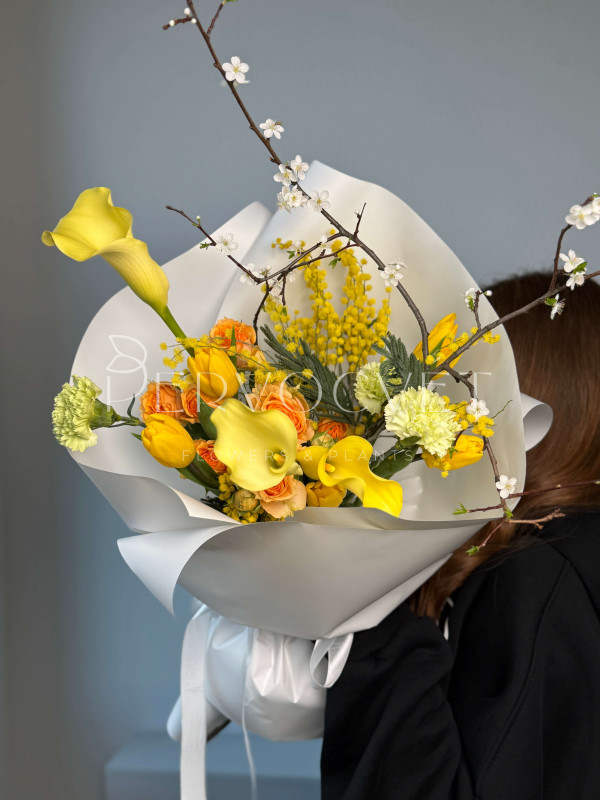 Садовый букет #42 каллы и мимоза