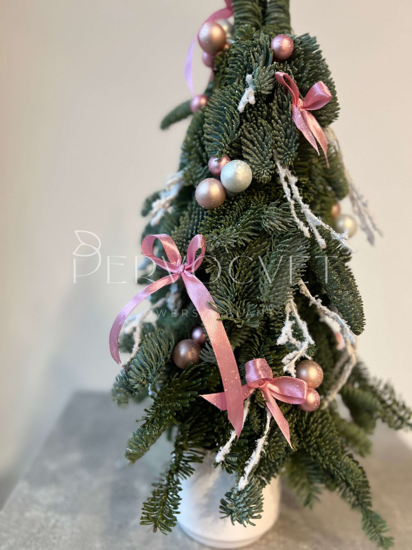 Елочка из нобилиса 40 см #116 с декором бантиками