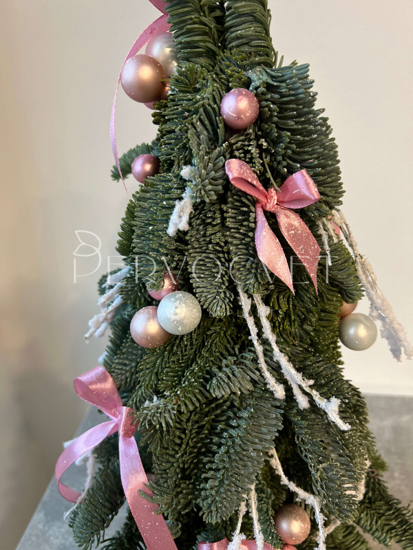 Елочка из нобилиса 40 см #116 с декором бантиками