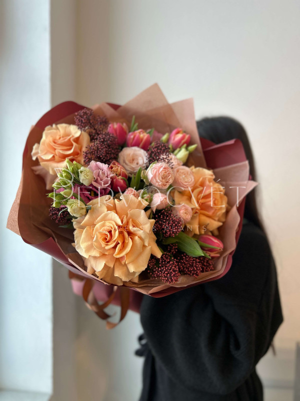 Букет #559 с тюльпанами сорта Колумбус