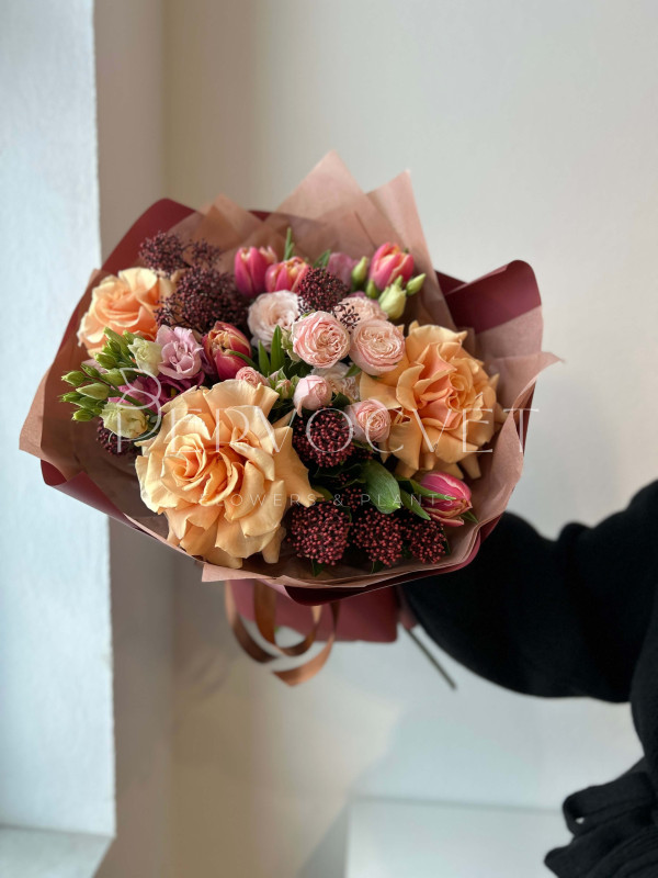 Букет #559 с тюльпанами сорта Колумбус