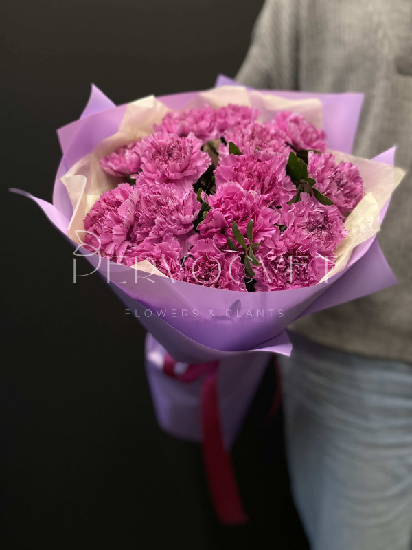 Букет #390 из сортовых гвоздик