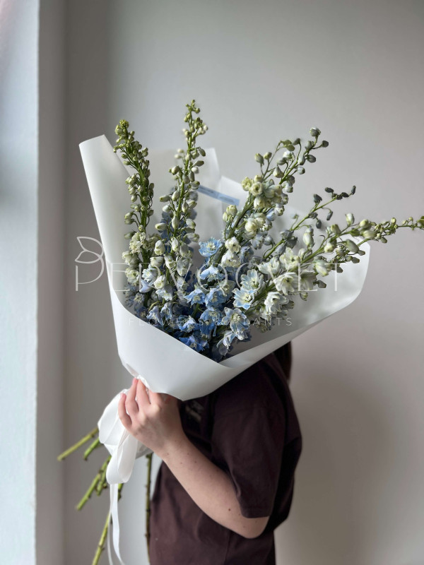 Букет #606 из дельфиниумов