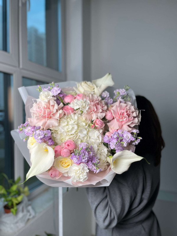 Букет XXL #269 гортензия, маттиола, каллы