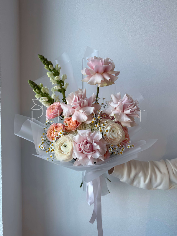 Букет #200 французская роза и львиный зев