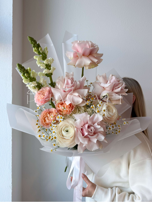 Букет #200 французская роза и львиный зев